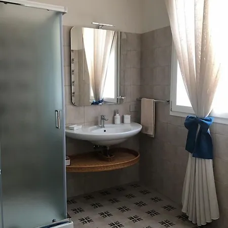 Stella Del Mare בית הארחה ליקאטה